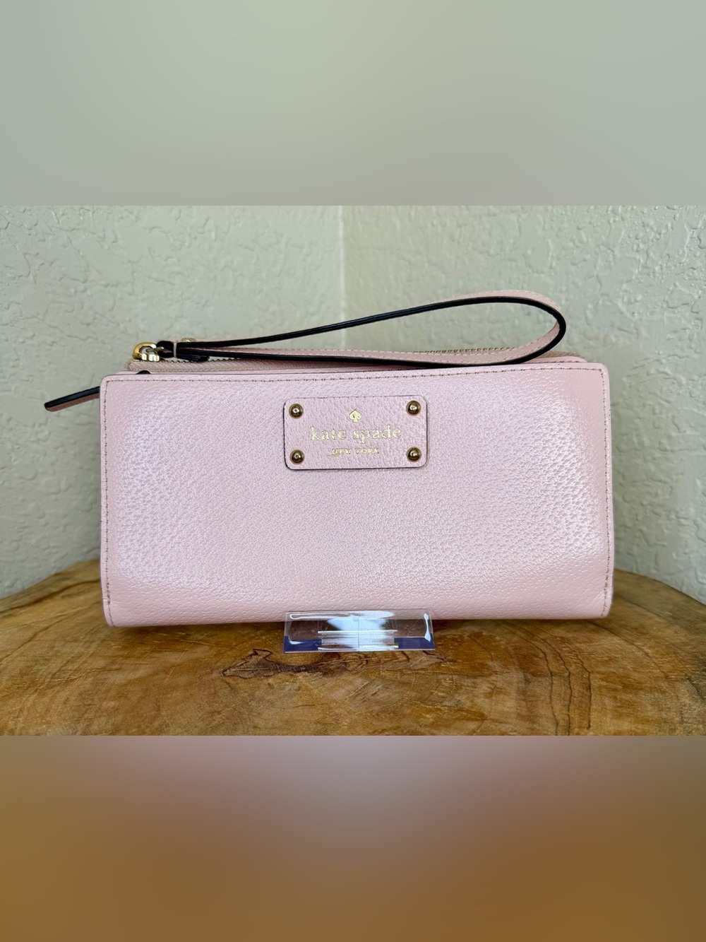 kate spade Soft Pink Pebbled Leather Wallet Wristlet with Gold Hardware